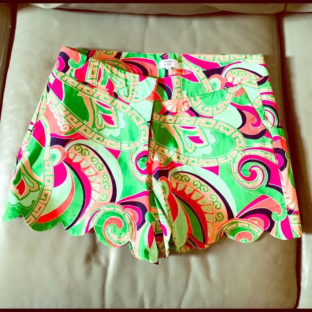 Excellent condition Crown/Ivy shorts